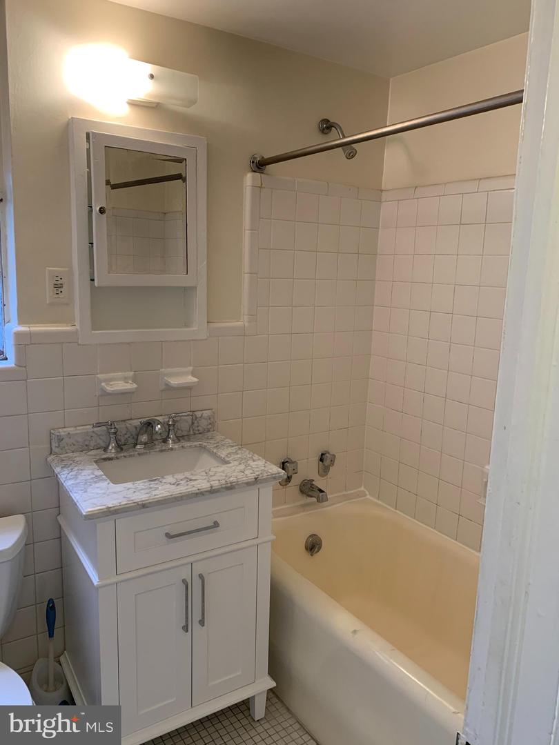 2032 Belmont Rd Nw #625 Property Photo 6
