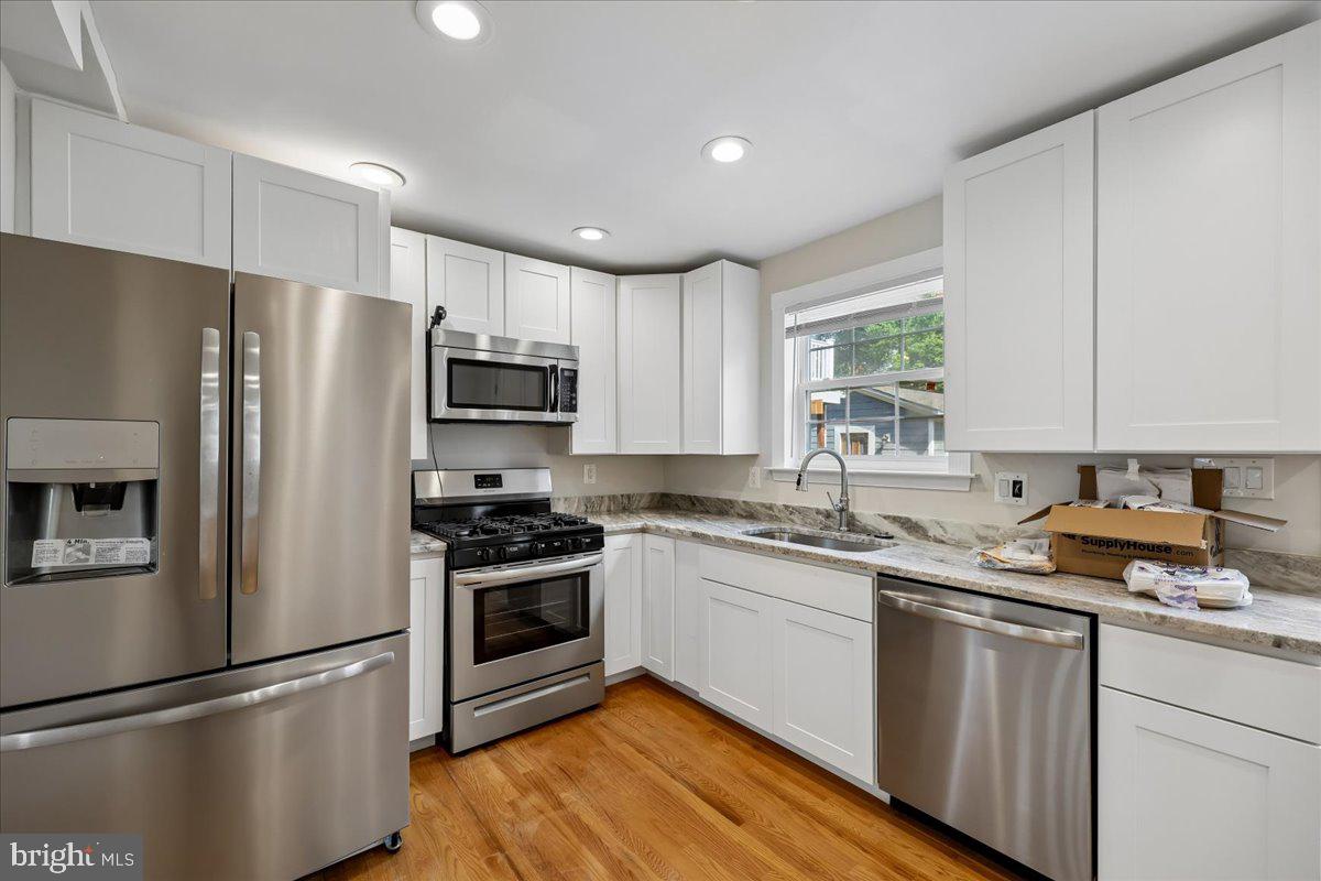 2826 Newton St Ne Property Photo 14