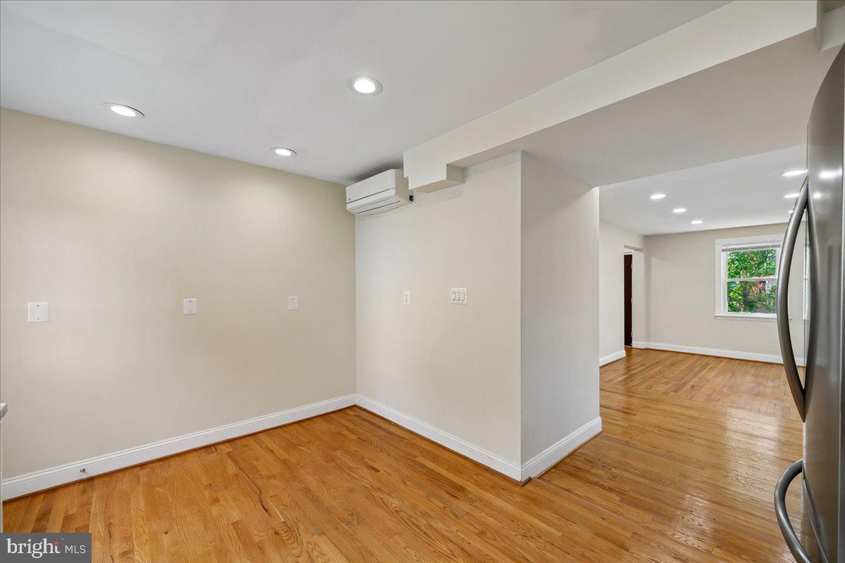2826 Newton St Ne Property Photo 15
