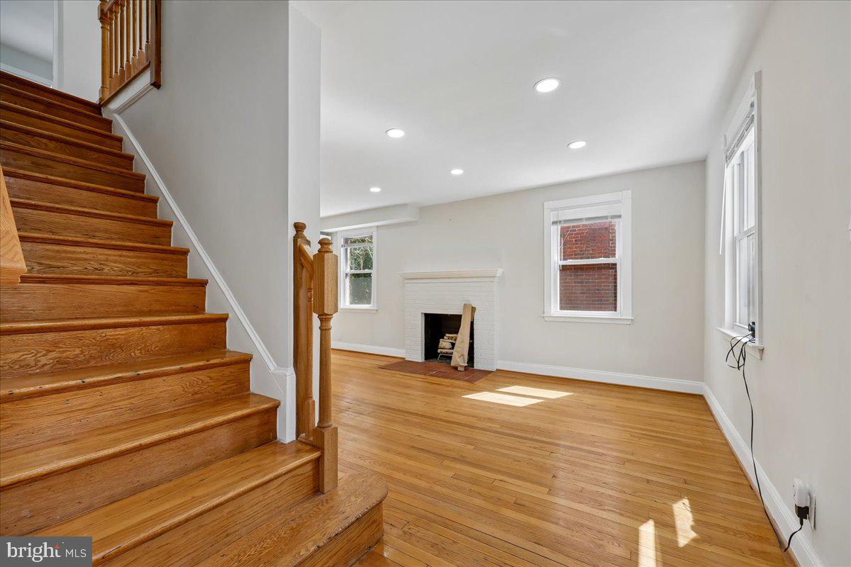 2826 Newton St Ne Property Photo 17