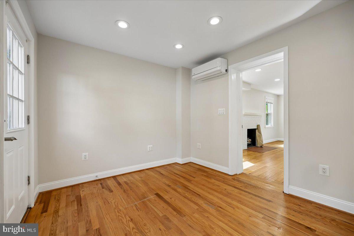 2826 Newton St Ne Property Photo 21