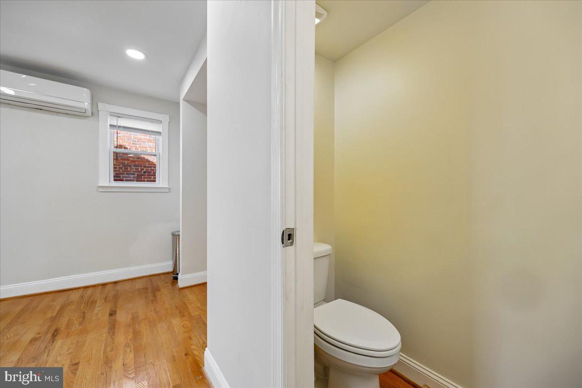 2826 Newton St Ne Property Photo 26