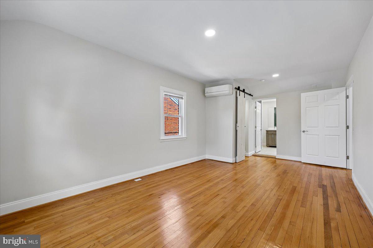 2826 Newton St Ne Property Photo 31