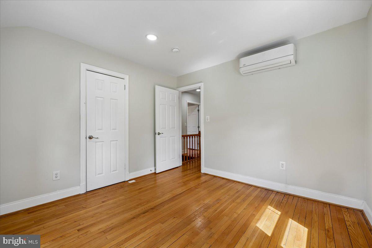 2826 Newton St Ne Property Photo 40