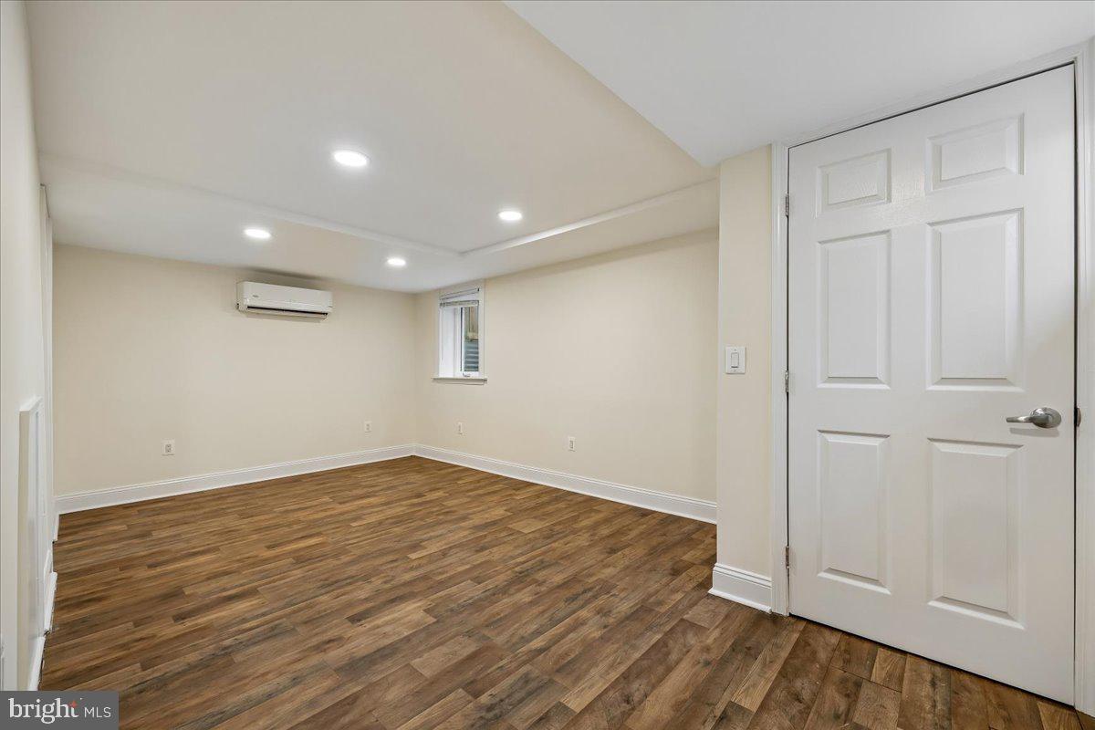 2826 Newton St Ne Property Photo 52