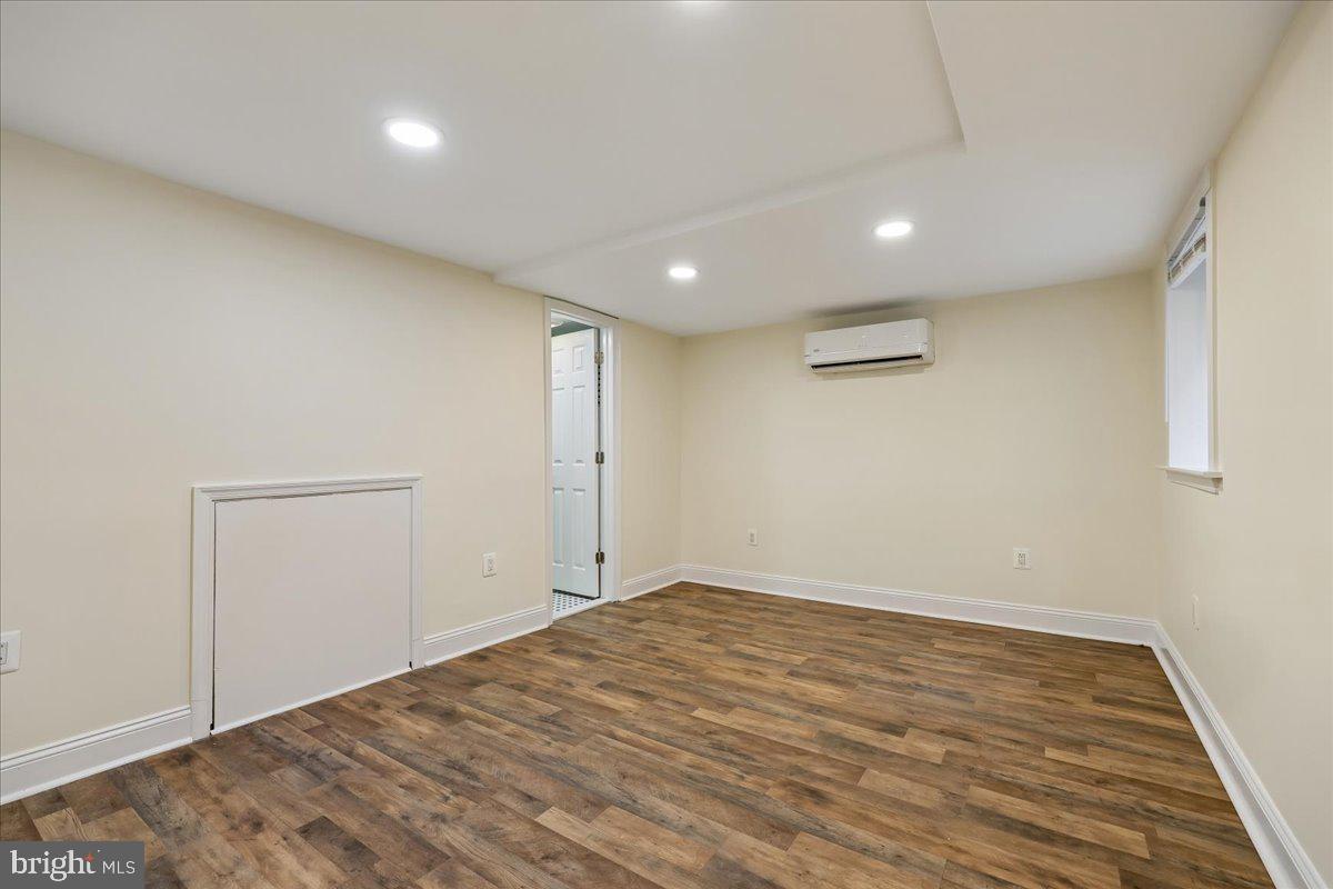 2826 Newton St Ne Property Photo 53