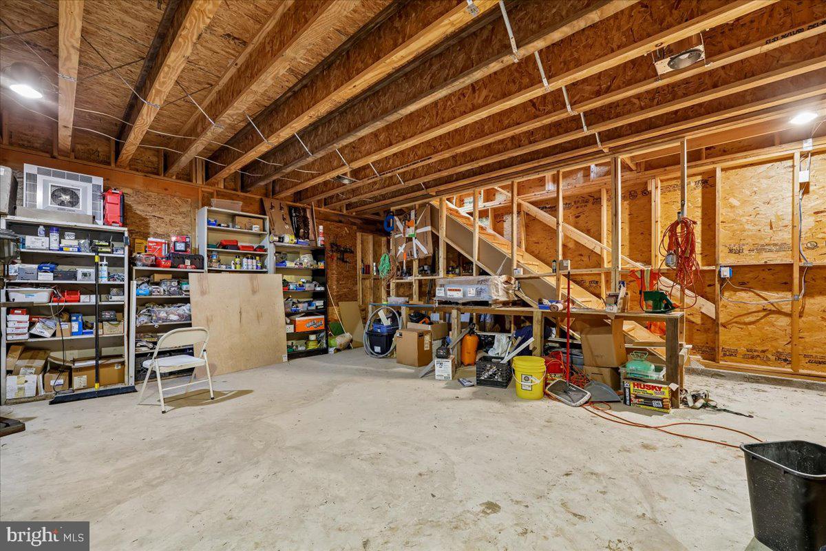 2826 Newton St Ne Property Photo 61