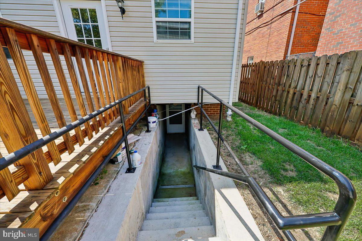 2826 Newton St Ne Property Photo 83