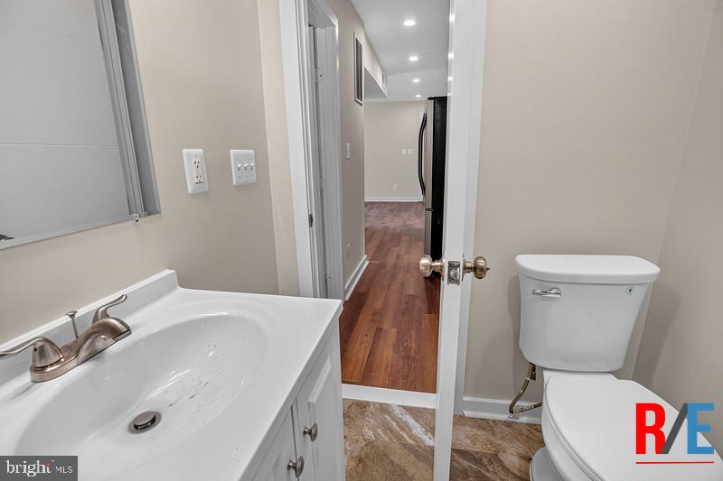 4306 Halley Ter Se #4 Property Photo 7