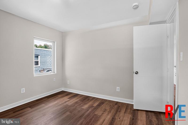 4306 Halley Ter Se #4 Property Photo 12