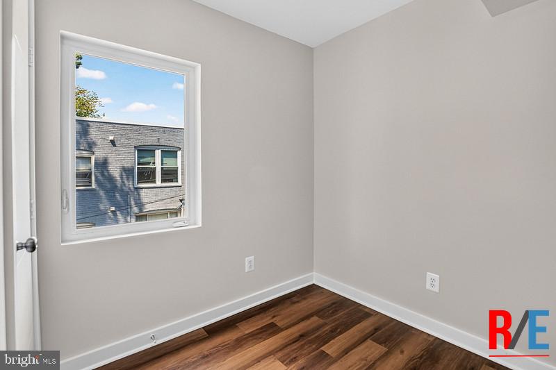 4306 Halley Ter Se #4 Property Photo 14