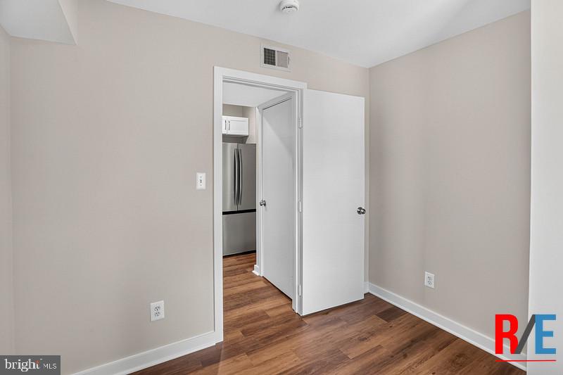 4306 Halley Ter Se #4 Property Photo 15