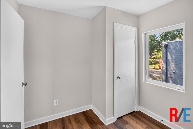 4306 Halley Ter Se #4 Property Photo 16