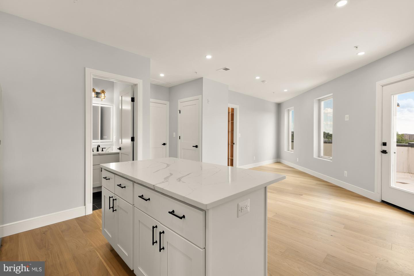 3215 Mount Pleasant St Nw #403 Property Photo 7