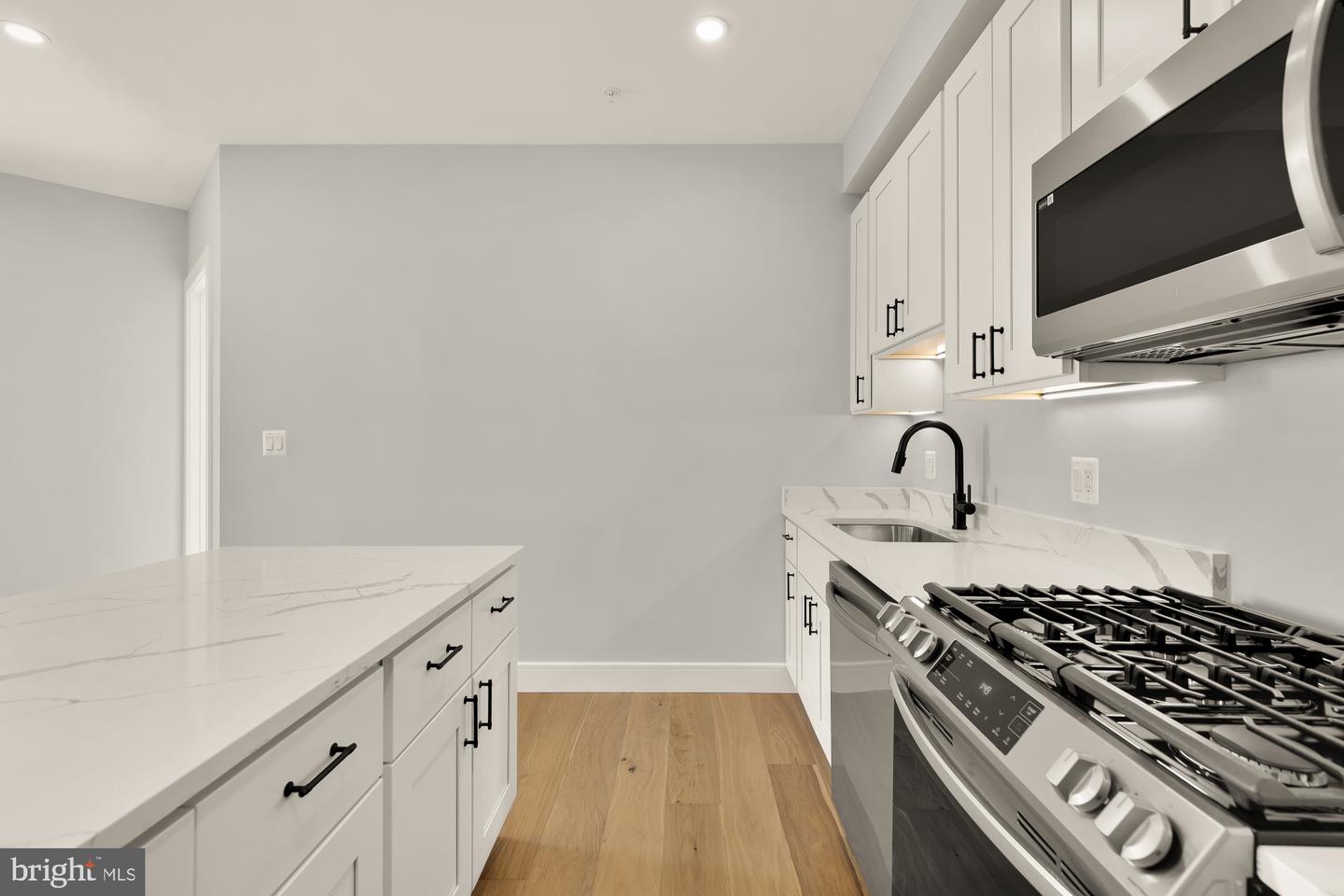 3215 Mount Pleasant St Nw #403 Property Photo 9