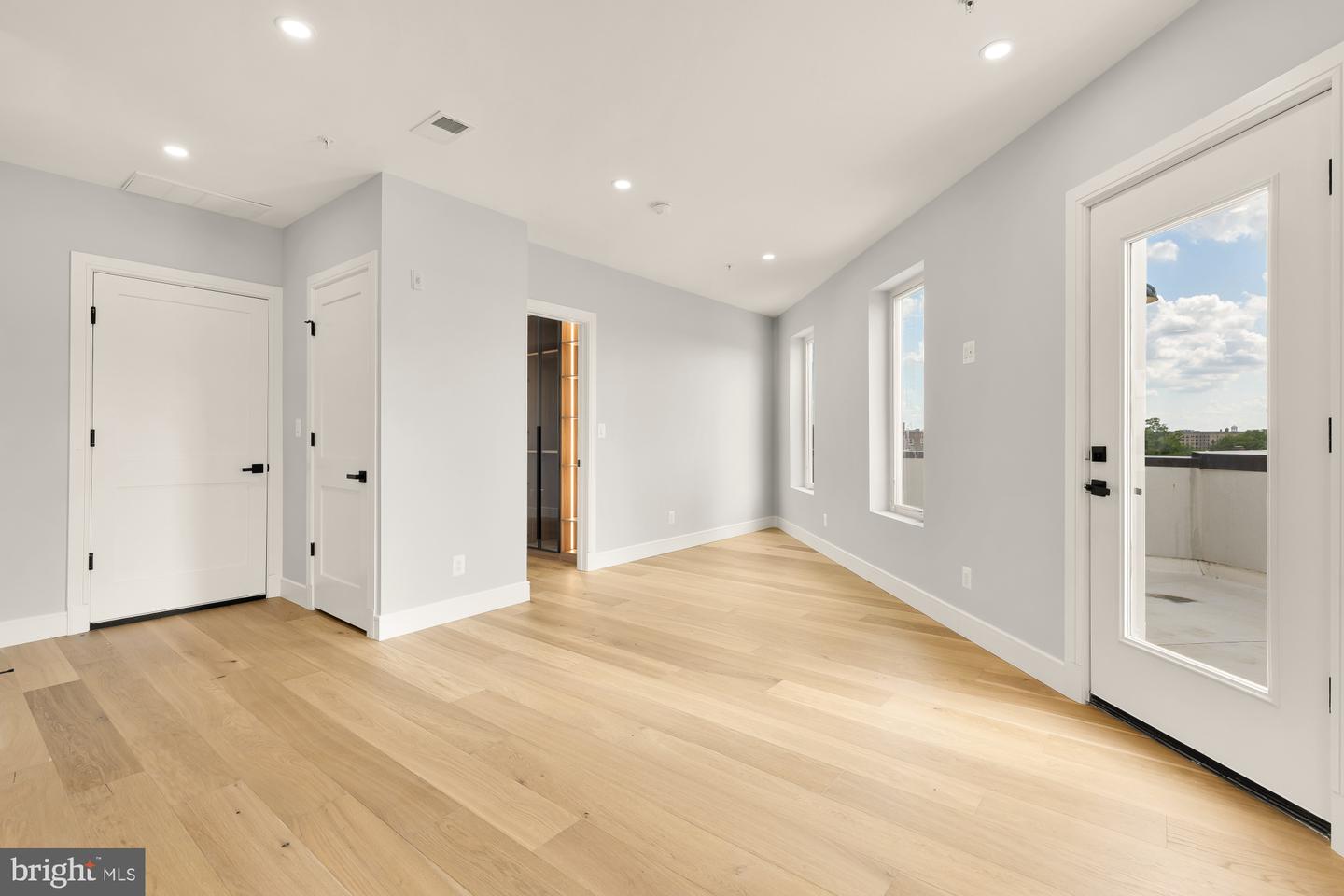 3215 Mount Pleasant St Nw #403 Property Photo 11