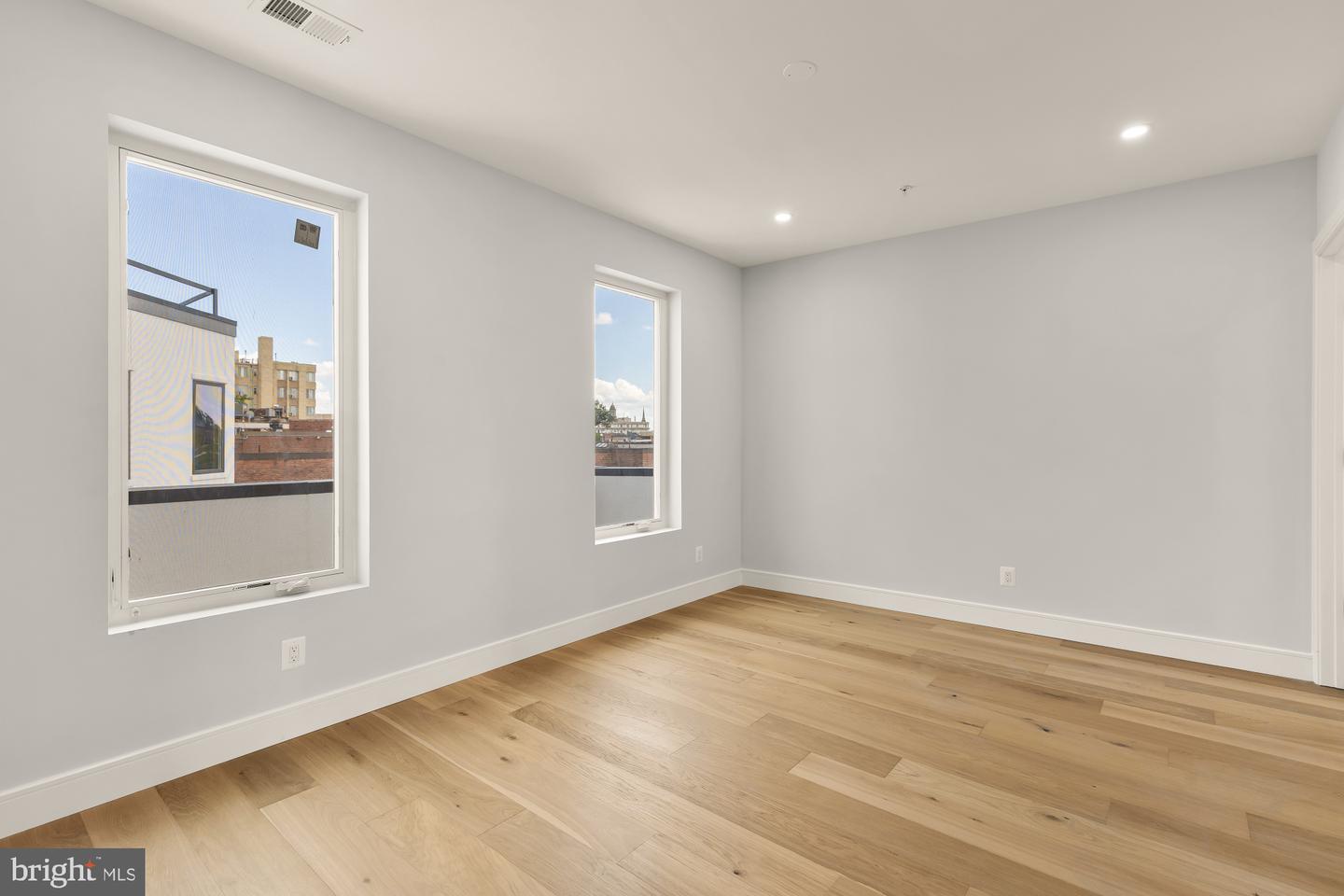 3215 Mount Pleasant St Nw #403 Property Photo 16