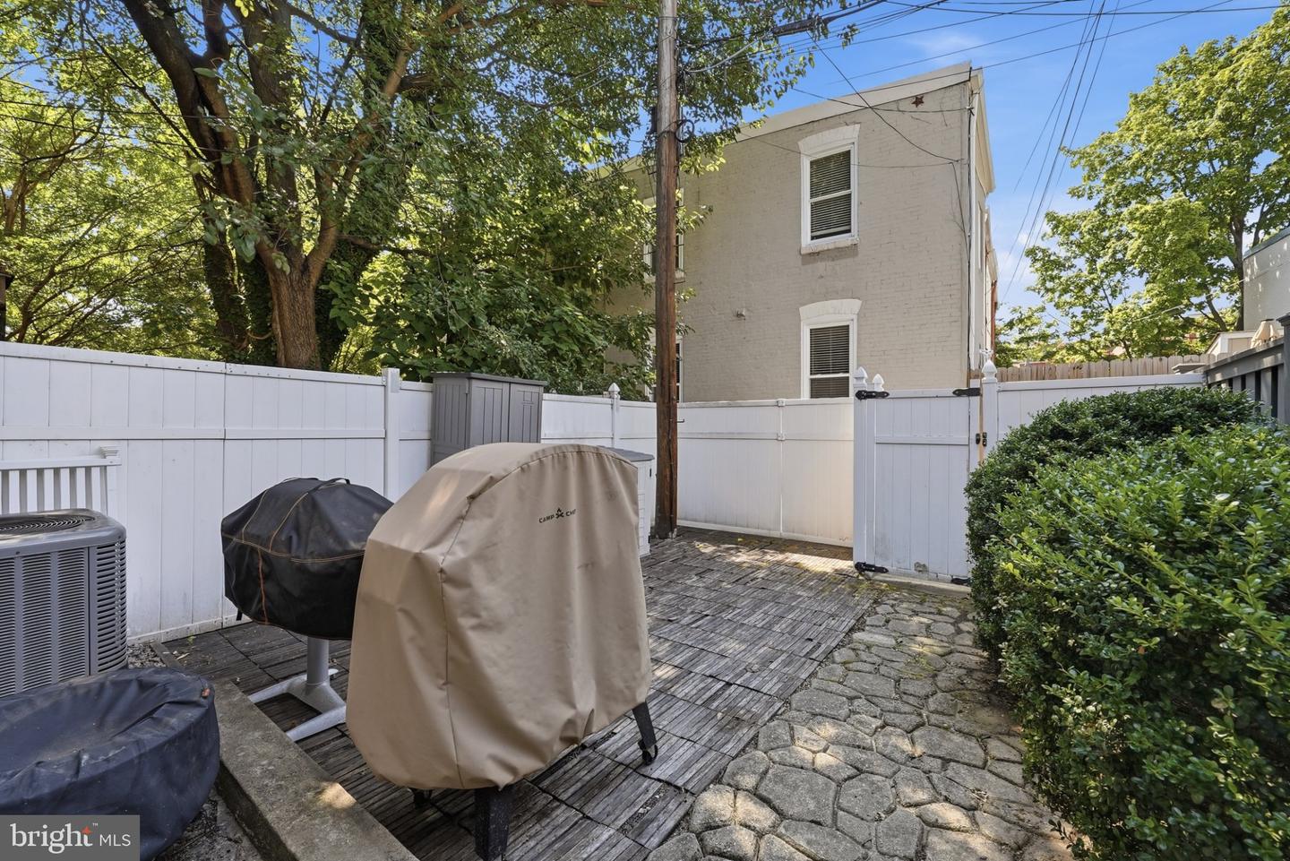 1391 F St Ne Property Photo 22