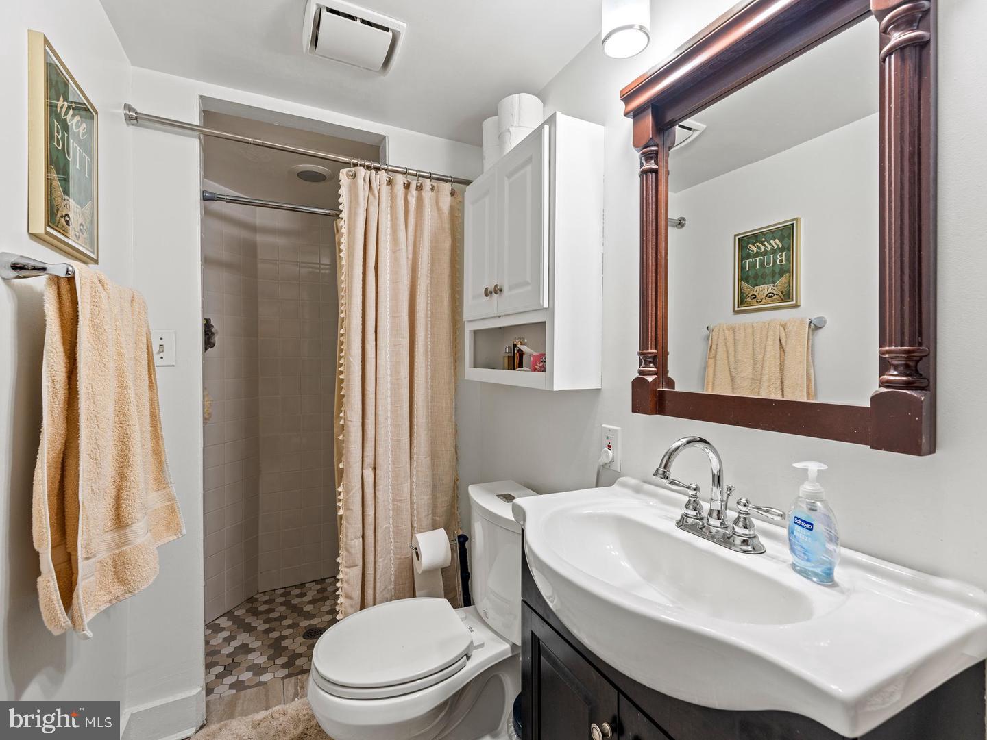 1414 Swann St Nw Property Photo 36