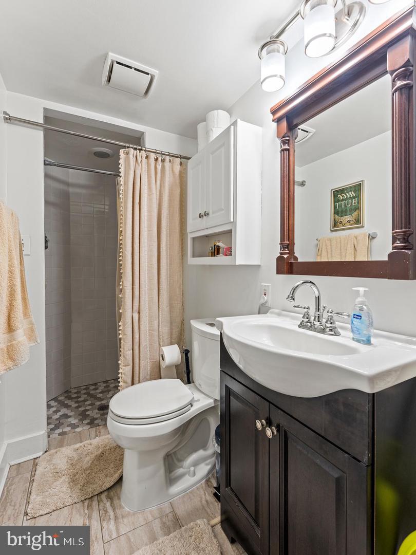 1414 Swann St Nw Property Photo 37