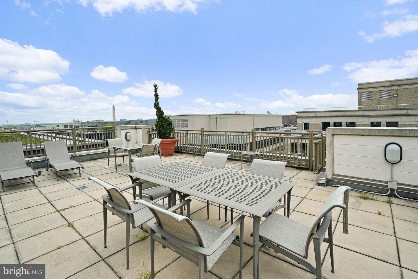 1150 K St Nw #208 Property Photo 16