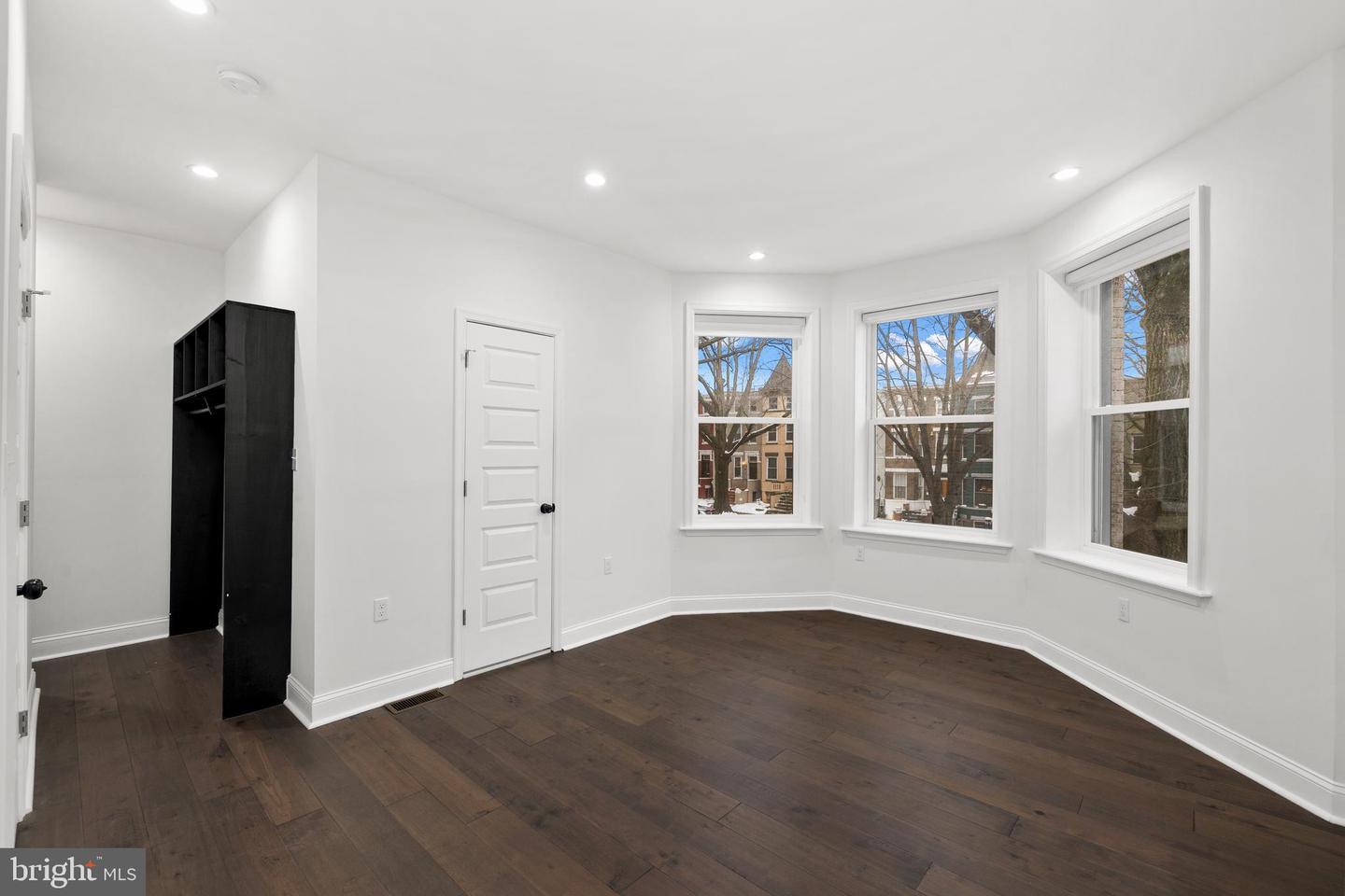 25 Rhode Island Ave Nw Property Photo 15