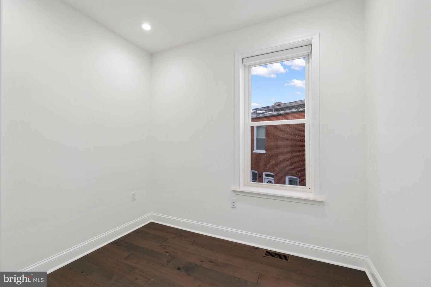 25 Rhode Island Ave Nw Property Photo 24
