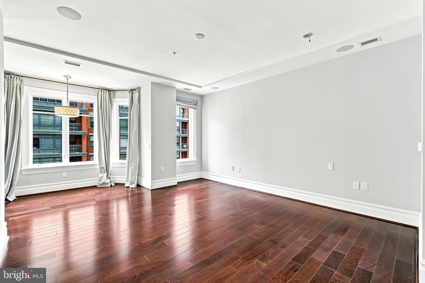 DCDC2278094 Property Photo 35