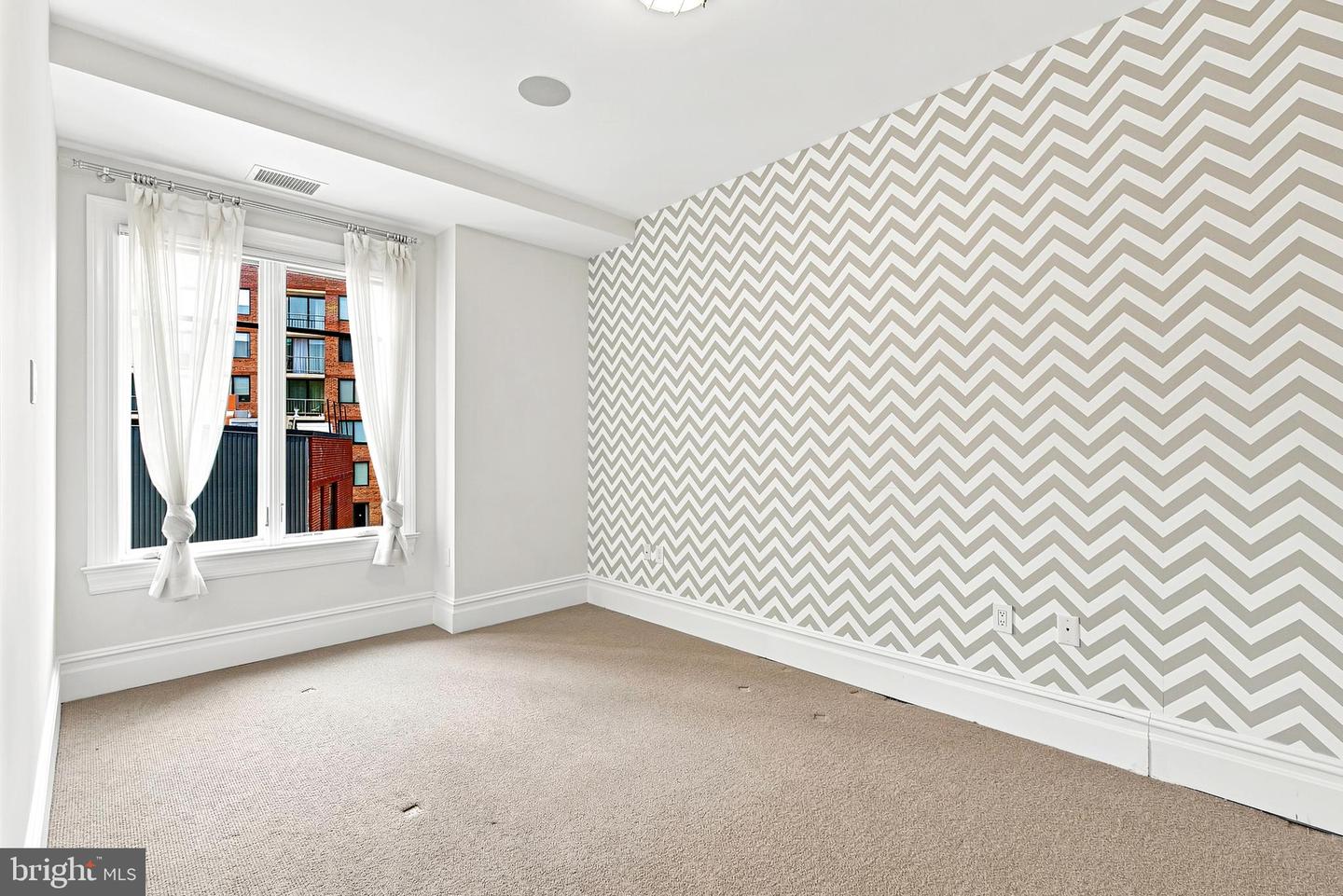 DCDC2278094 Property Photo 45