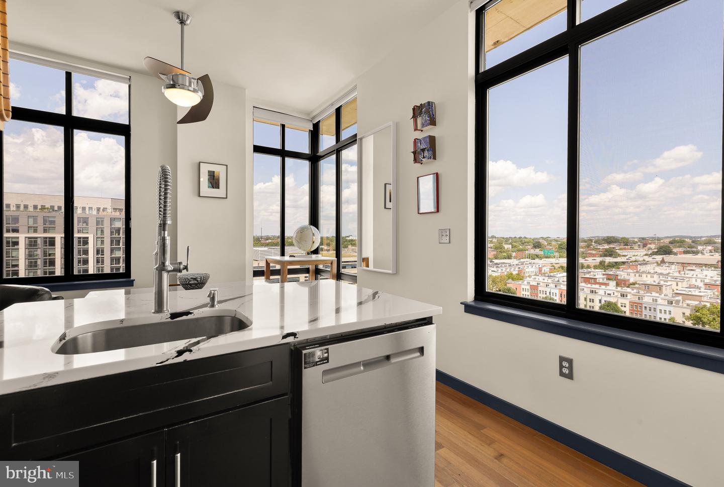 1000 New Jersey Ave Se #ph16 Property Photo 14