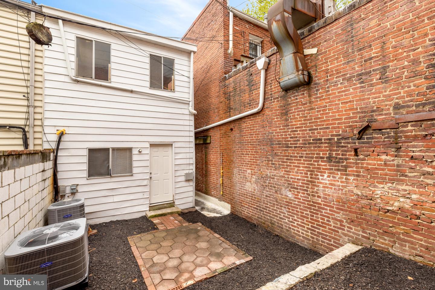 1102 K St Se Property Photo 39