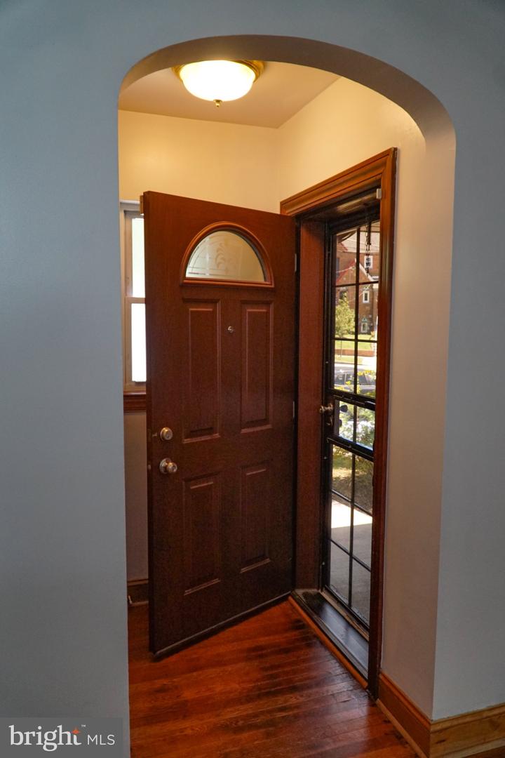 5212 1st St Nw Property Photo 6