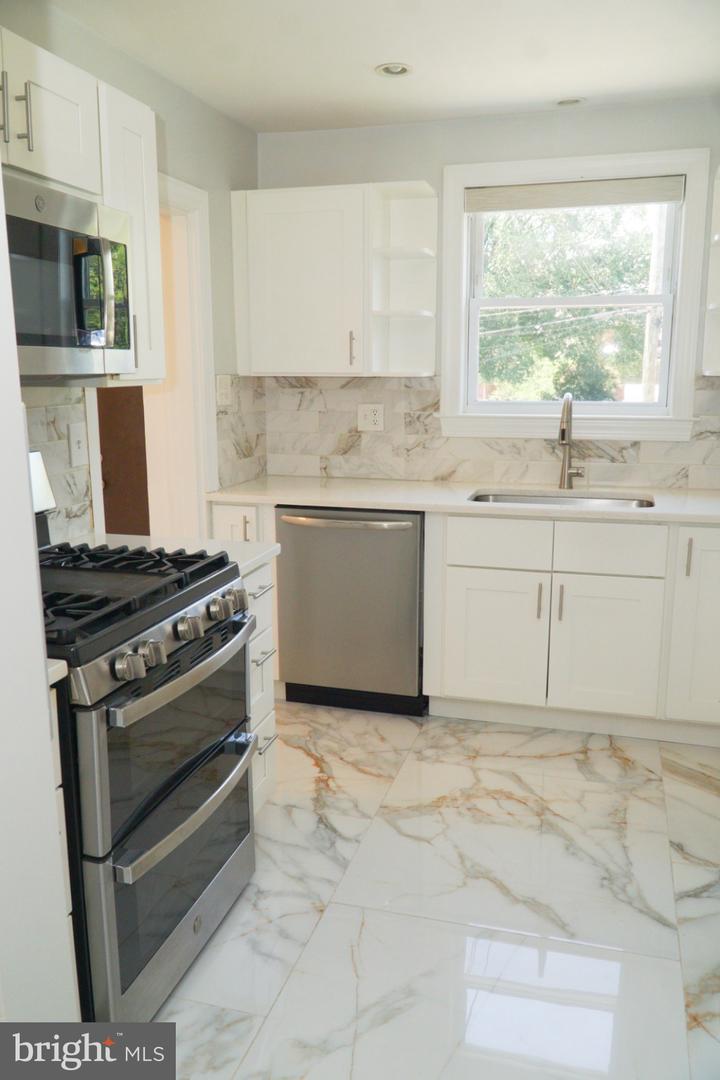 5212 1st St Nw Property Photo 13