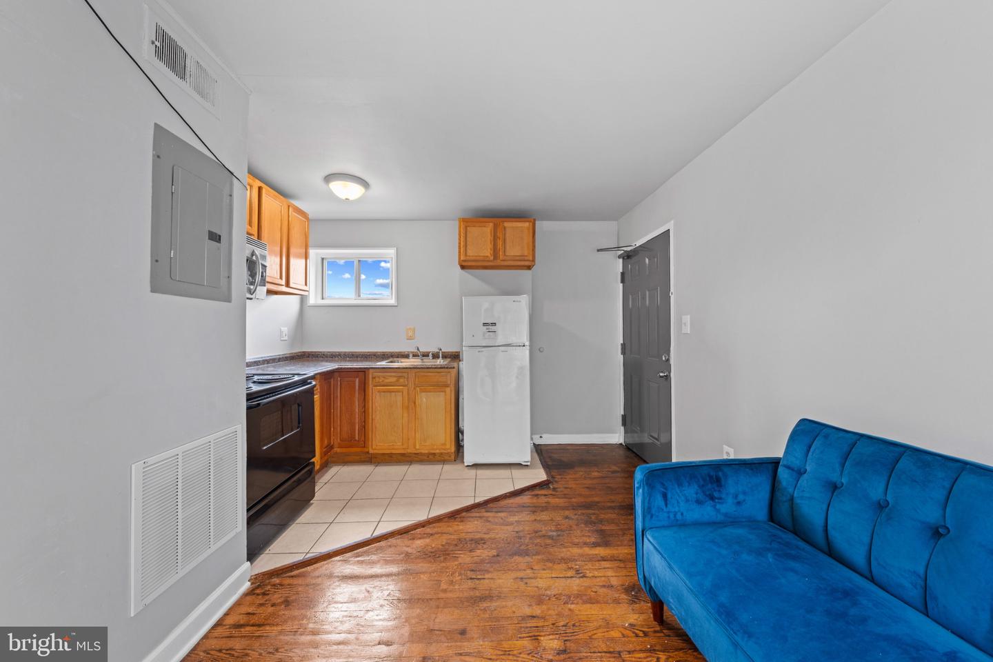 1221 47th Pl Ne Property Photo 16