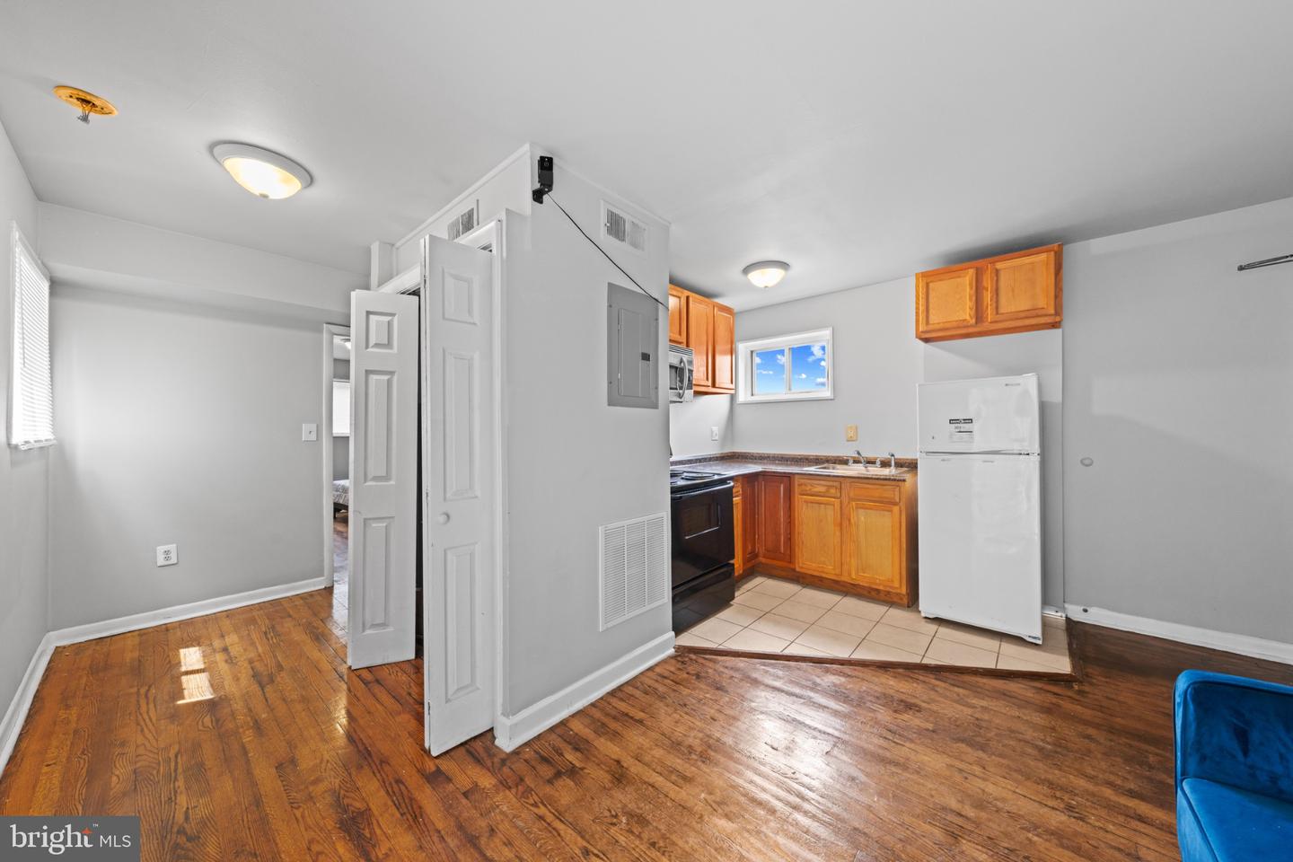 1221 47th Pl Ne Property Photo 19