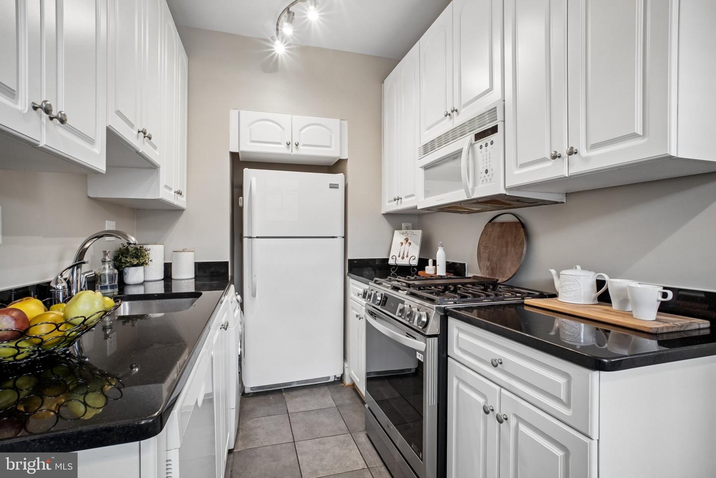 3010 Wisconsin Ave Nw #207 Property Photo 11