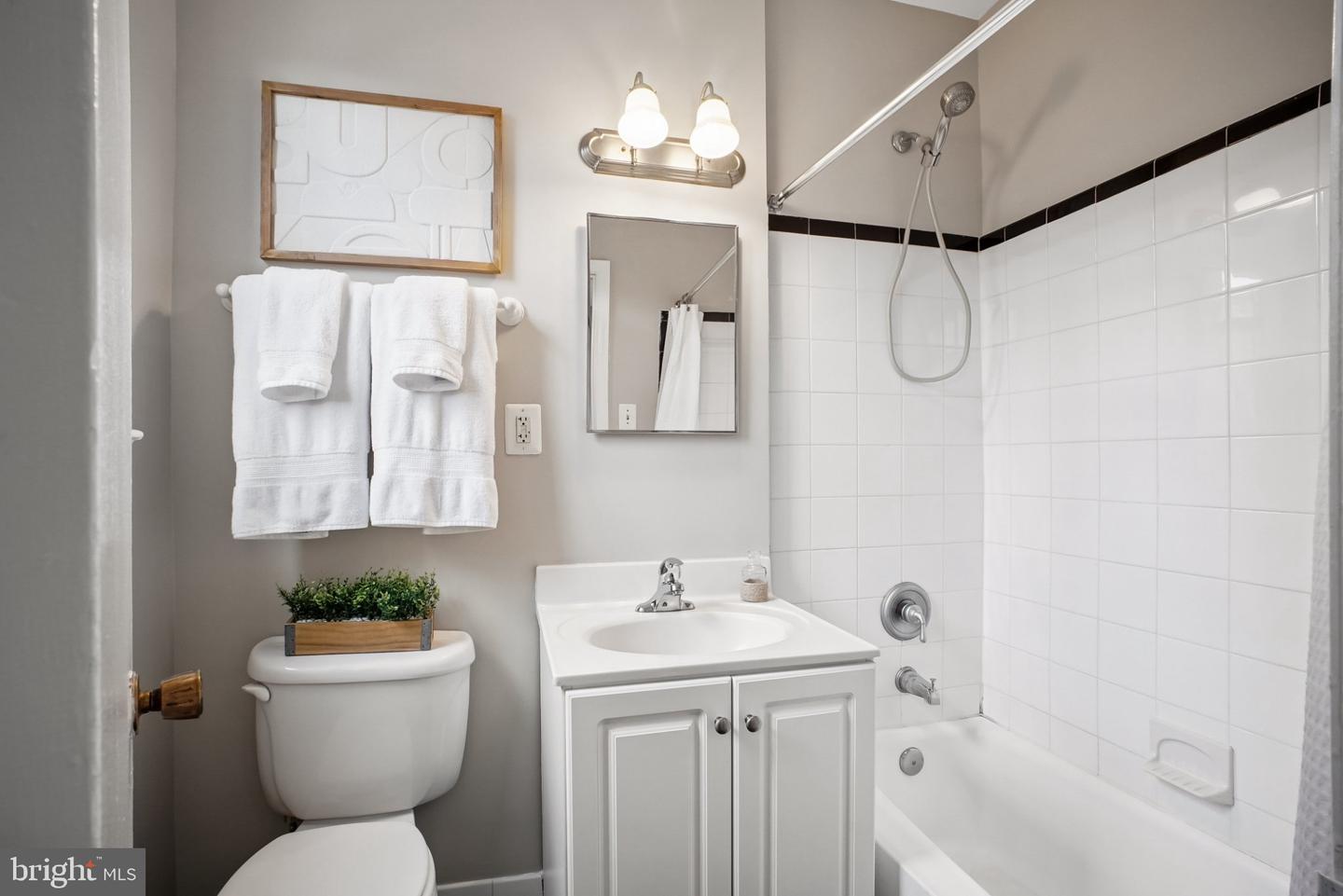 3010 Wisconsin Ave Nw #207 Property Photo 18
