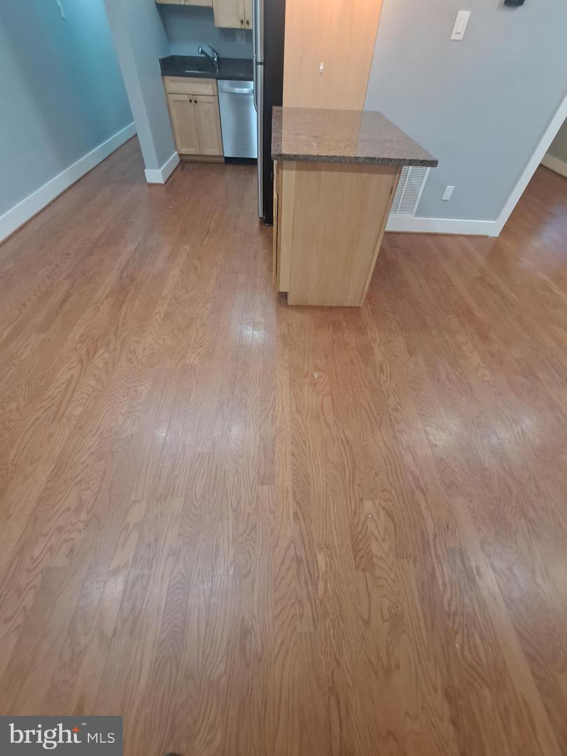 4840 Macarthur Blvd Nw #307 Property Photo 13