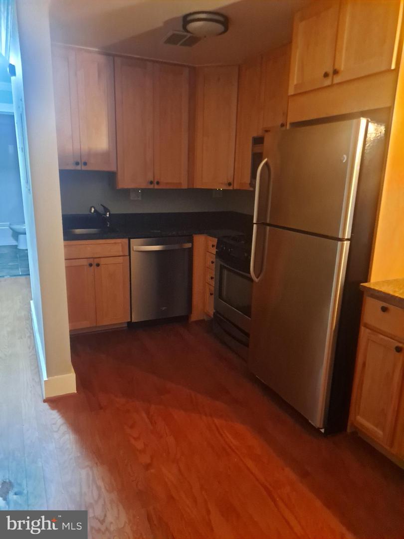 4840 Macarthur Blvd Nw #307 Property Photo 14