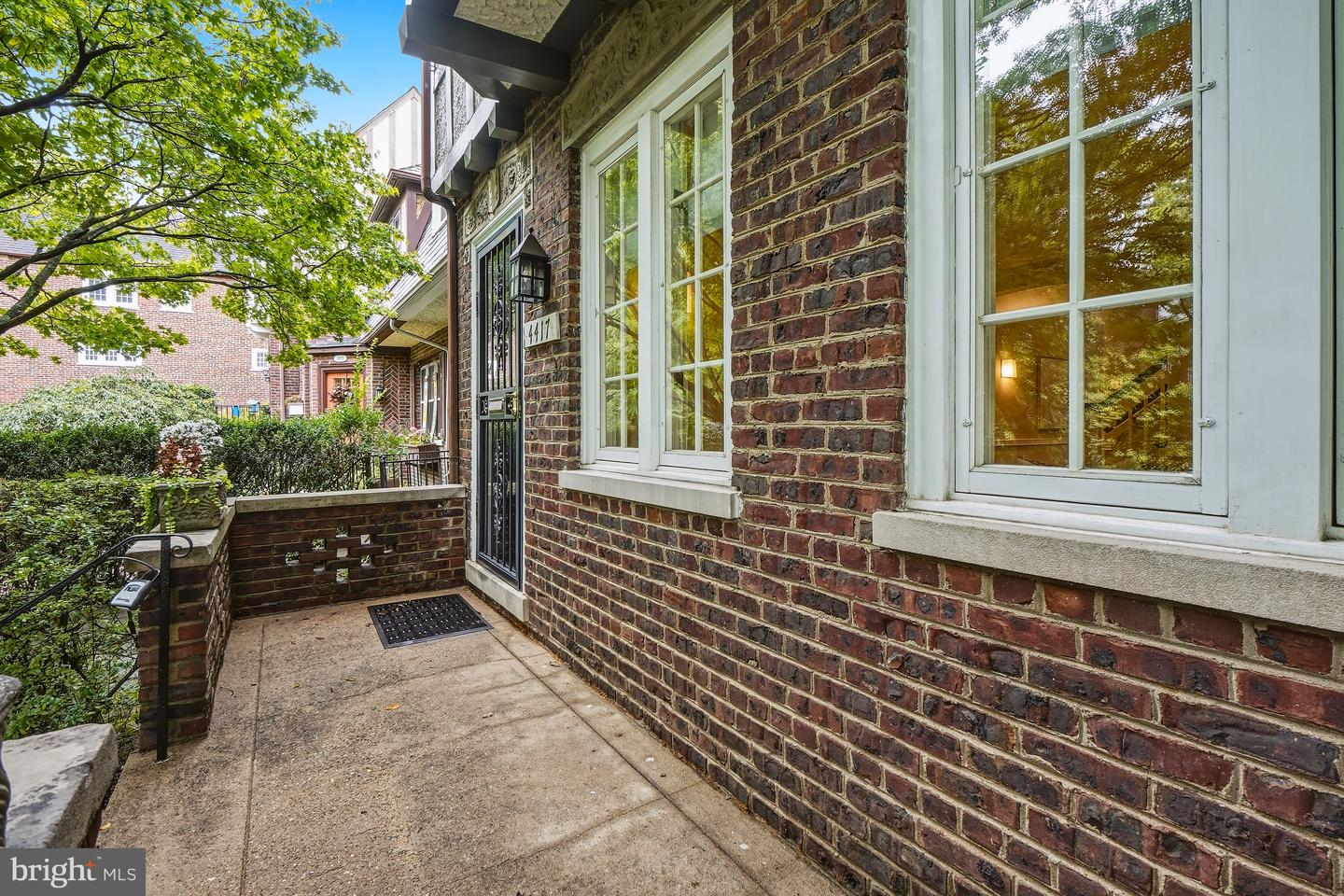4417 Q St Nw Property Photo 2