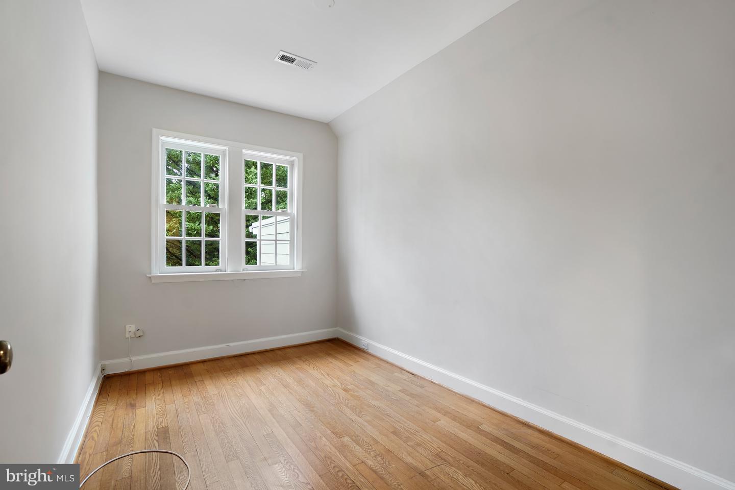 4417 Q St Nw Property Photo 12