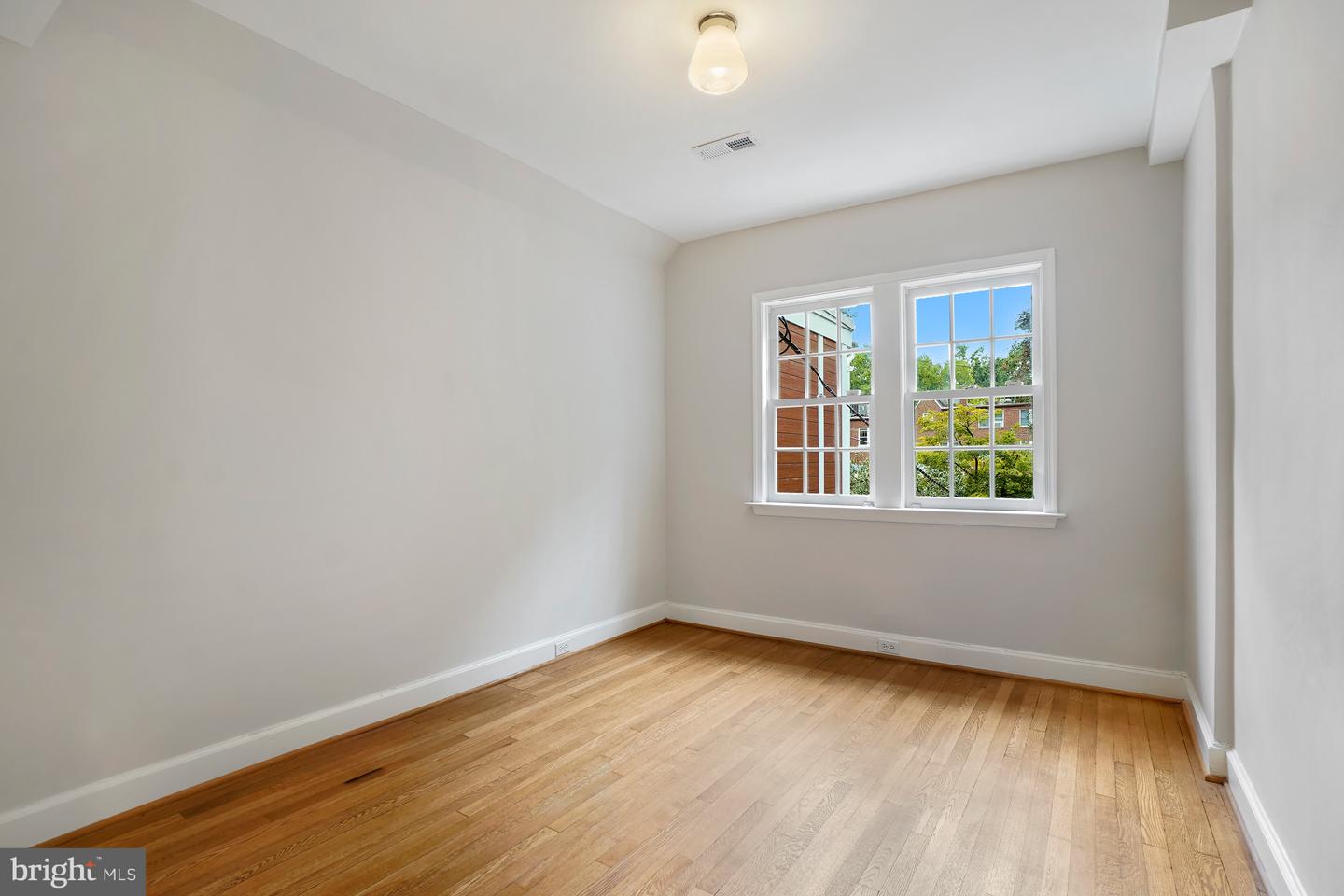 4417 Q St Nw Property Photo 13