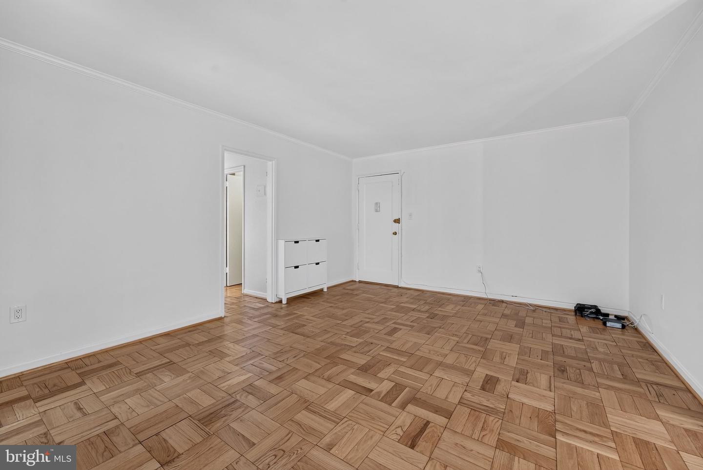 4114 Davis Pl Nw #213 Property Photo 10