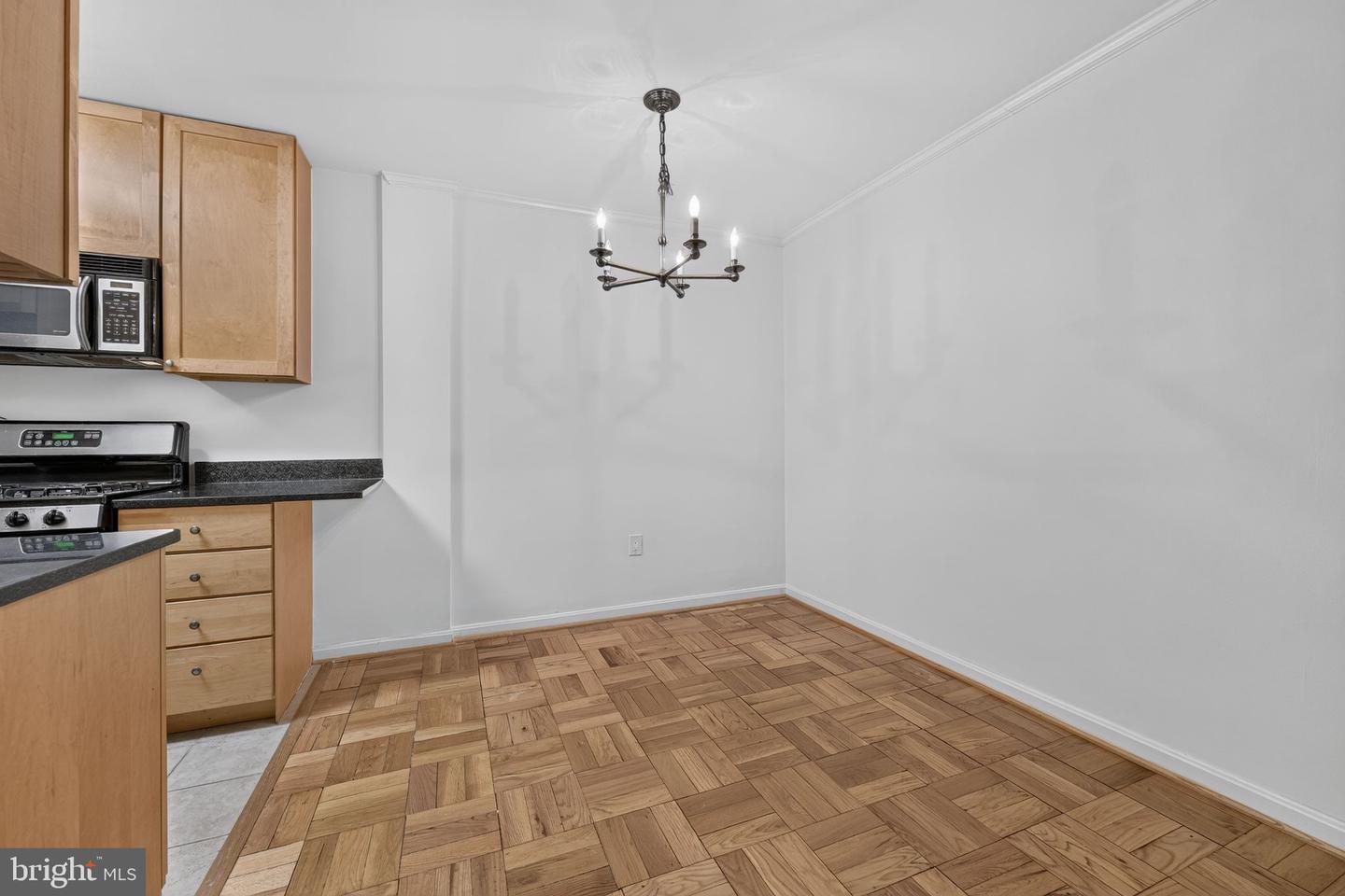 4114 Davis Pl Nw #213 Property Photo 14