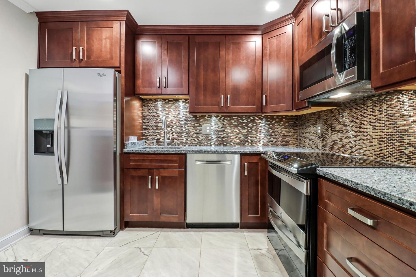 2828 Wisconsin Ave Nw #504 Property Photo 6