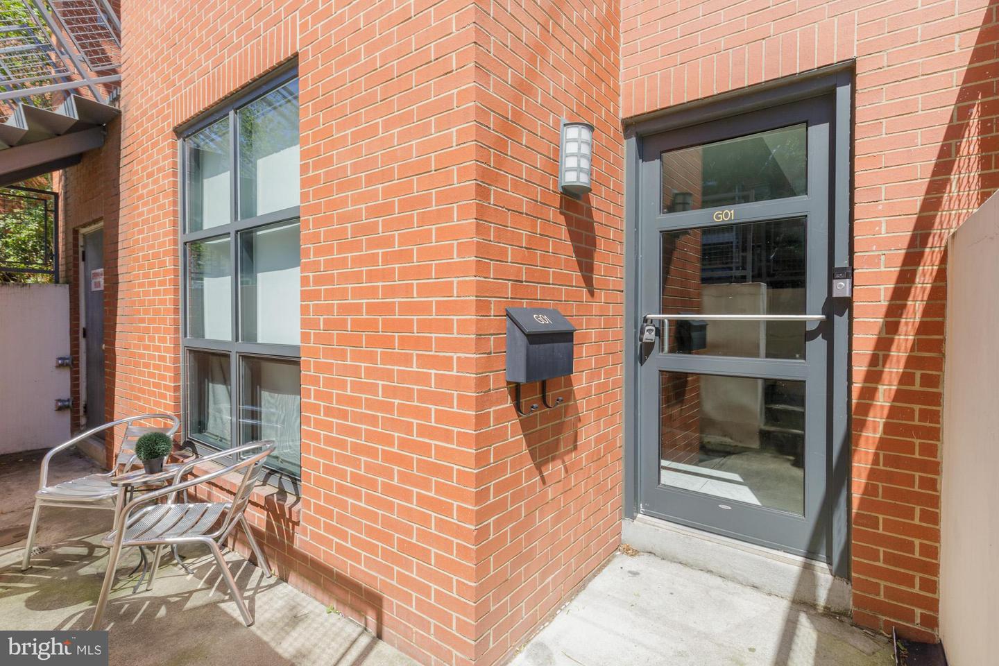 2109 10th St Nw #g01 Property Photo 2