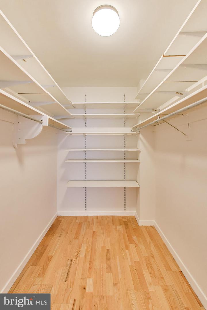 2501 Calvert St Nw #103 Property Photo 18