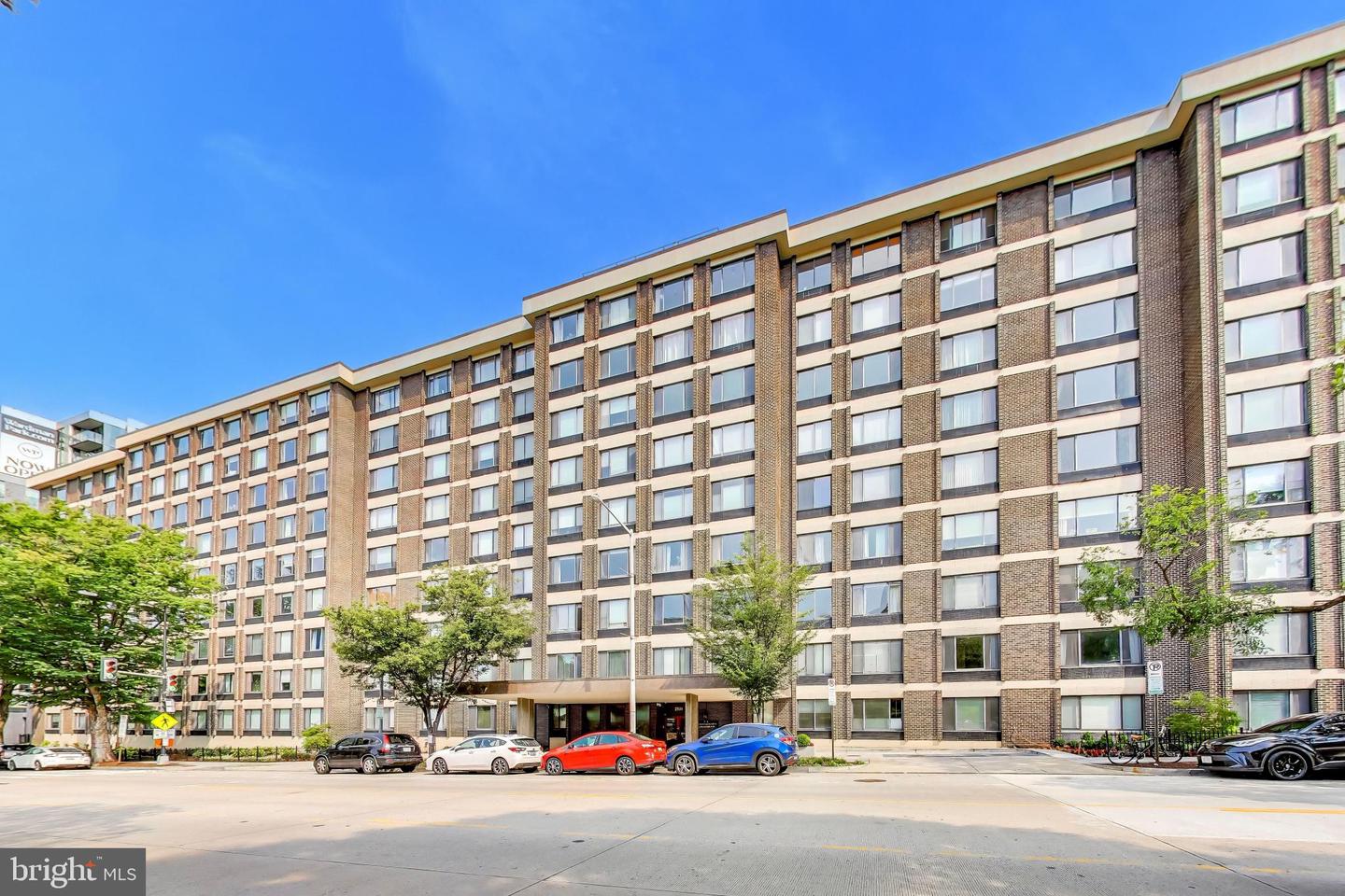 2501 Calvert St Nw #103 Property Photo 32
