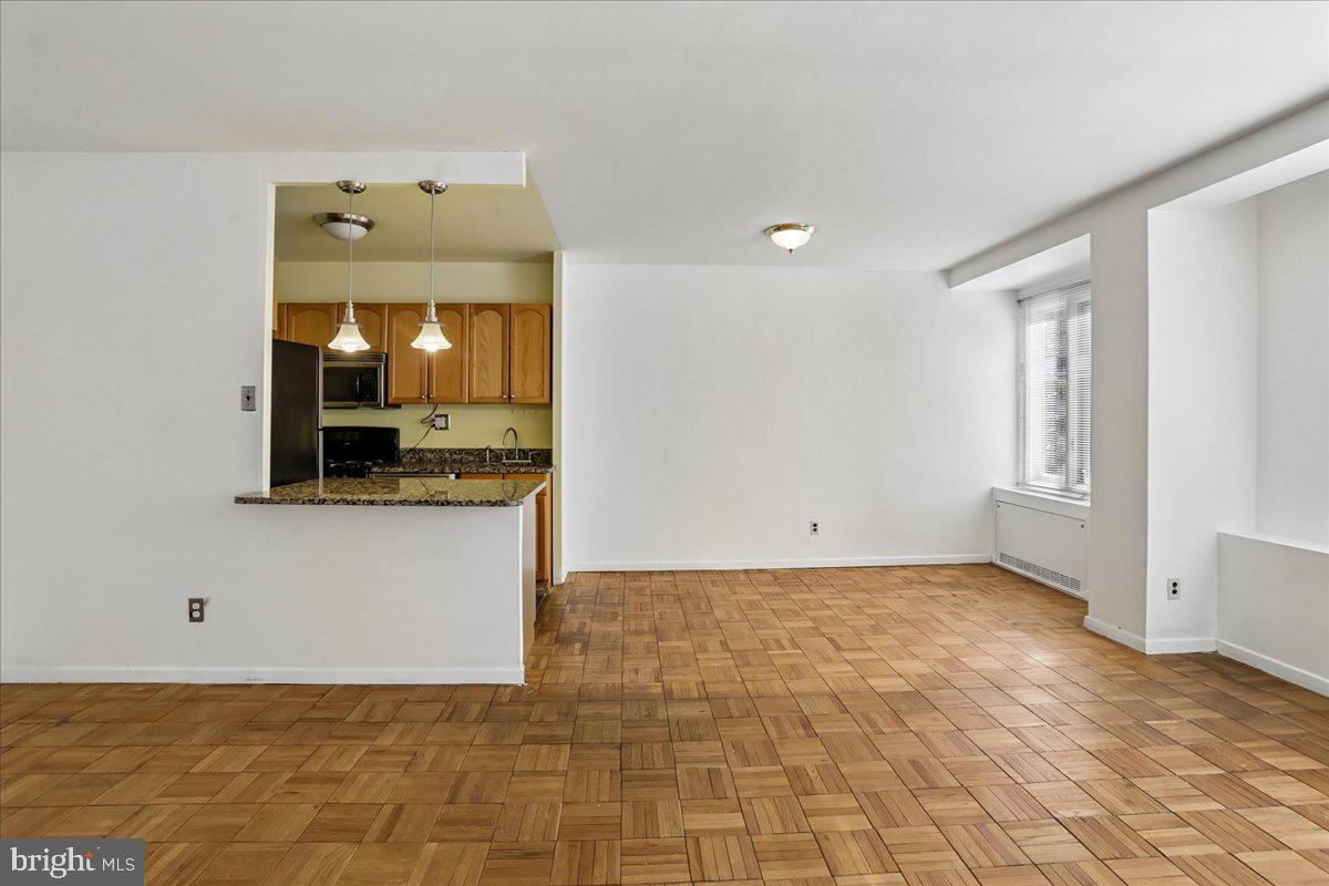 2475 Virginia Nw #220 Property Photo 12