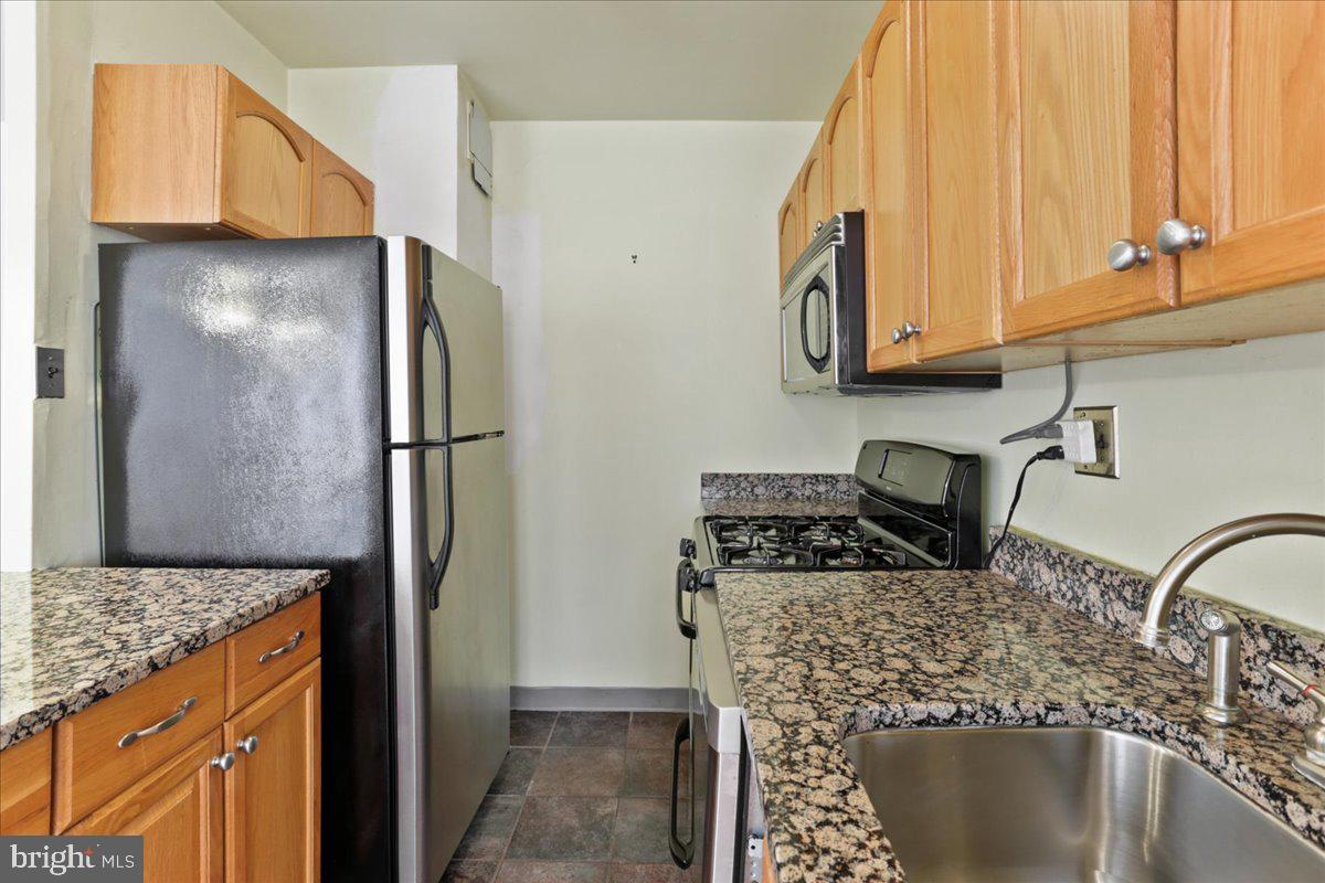 2475 Virginia Nw #220 Property Photo 13